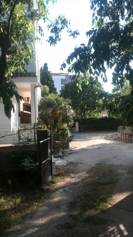Apartment Tome Biograd Na Moru Bagian luar foto