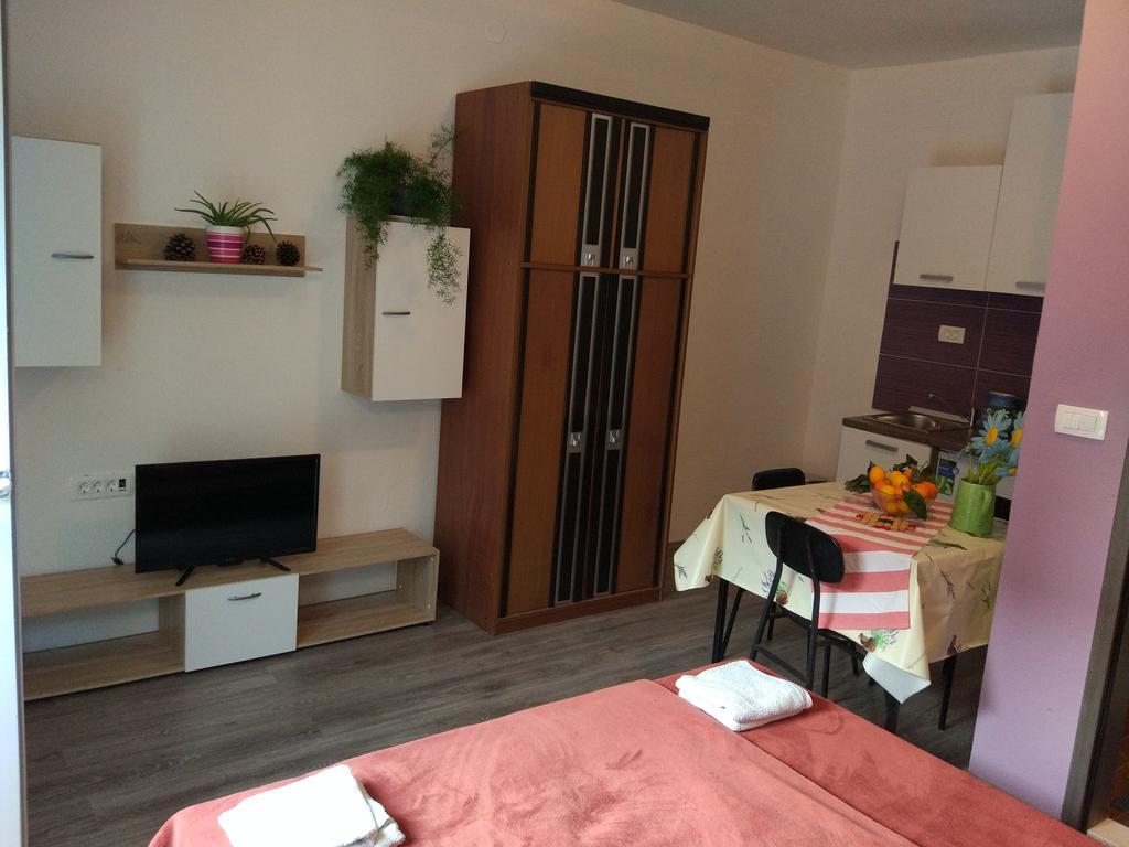 Apartment Tome Biograd Na Moru Bagian luar foto