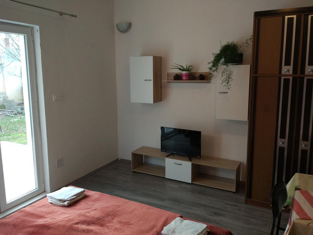 Apartment Tome Biograd Na Moru Bagian luar foto
