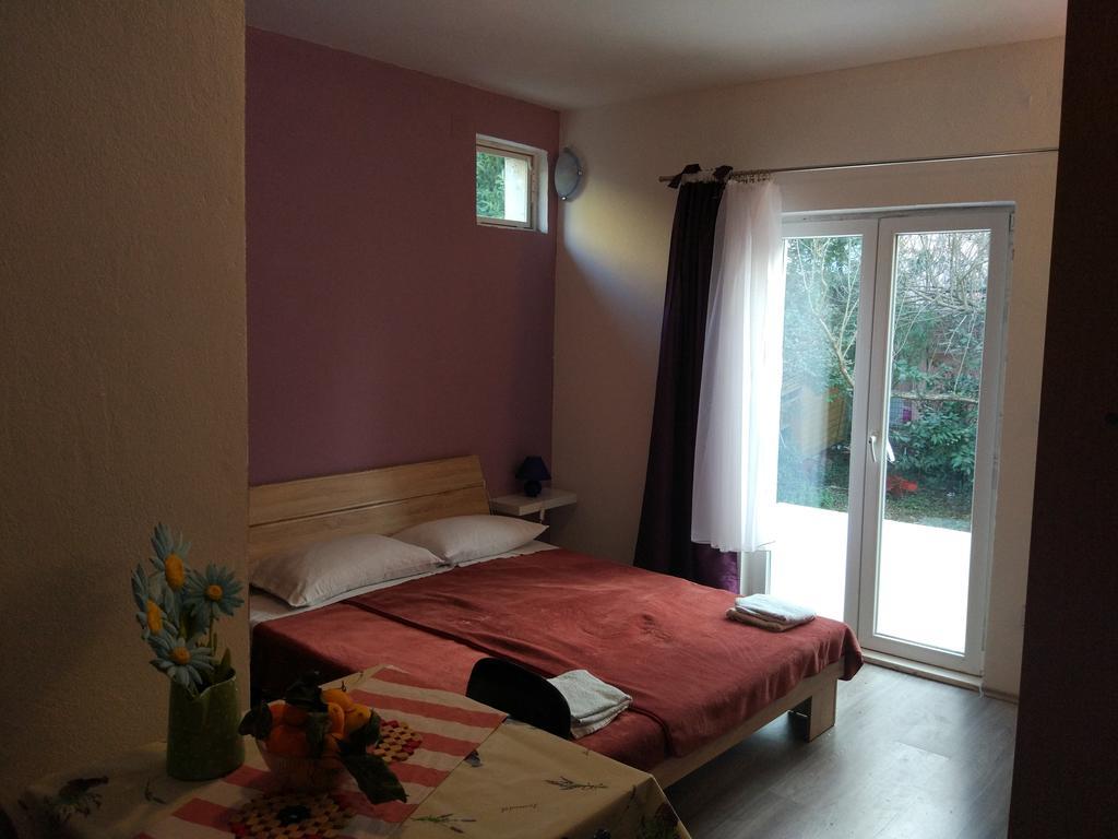 Apartment Tome Biograd Na Moru Bagian luar foto